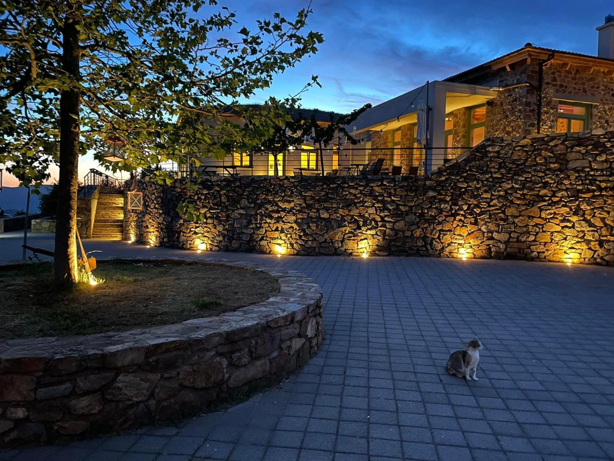 Foresta In Medias Mores Tripoli Exterior photo